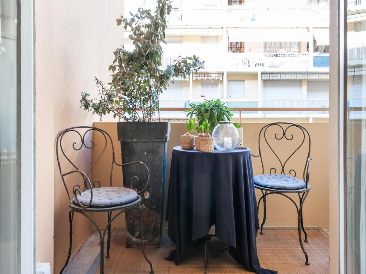 Nice Apartment In Menton With Balcony Terrace Exterior foto